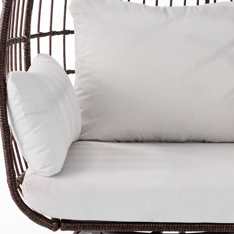 Commercial Indoor/Outdoor Wicker Swivel Lounge Chair with 4 Cushions
