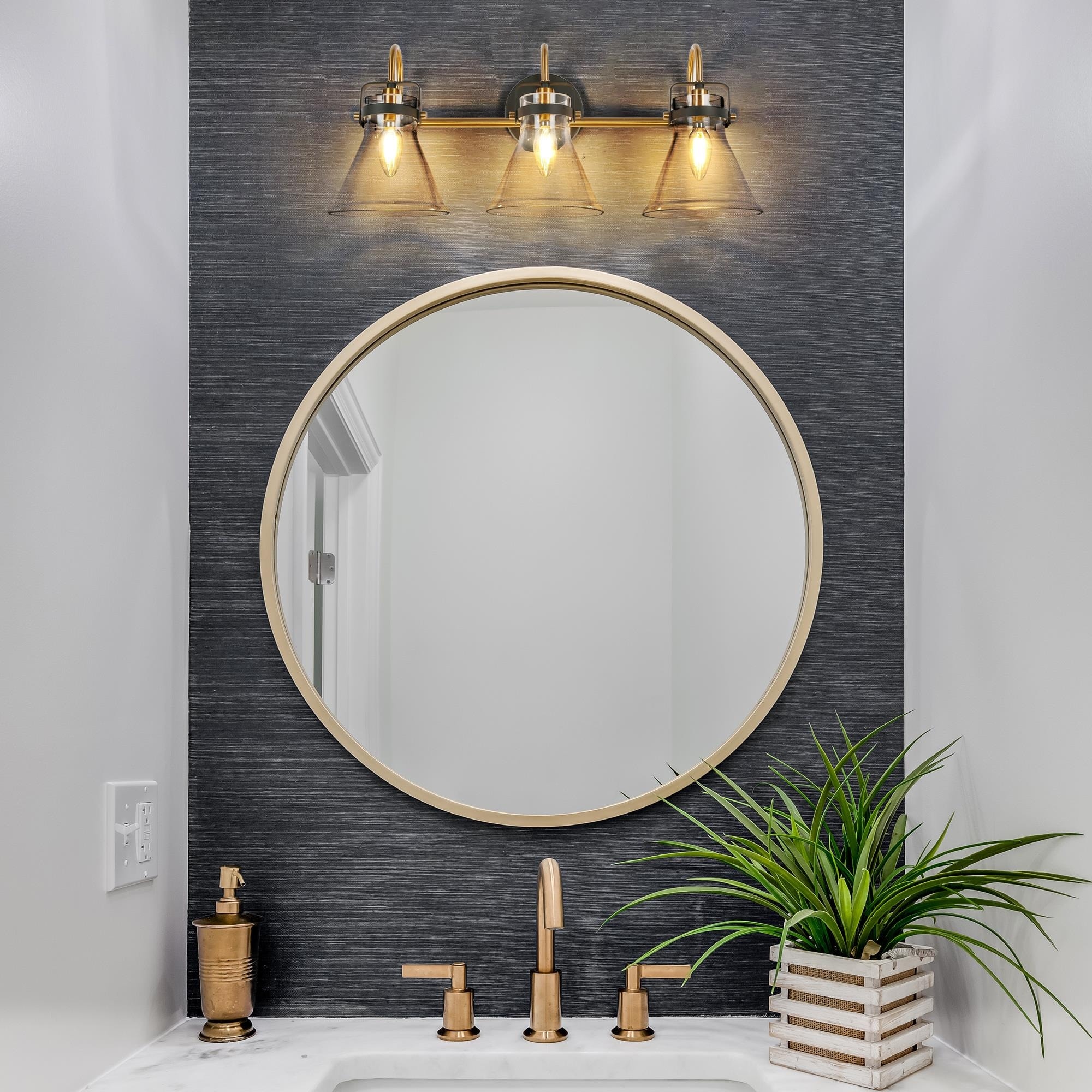 O O M2806　23Vanquish4000MHG Mutch Modern Farmhouse 3-light Bathroom Vanity Light
