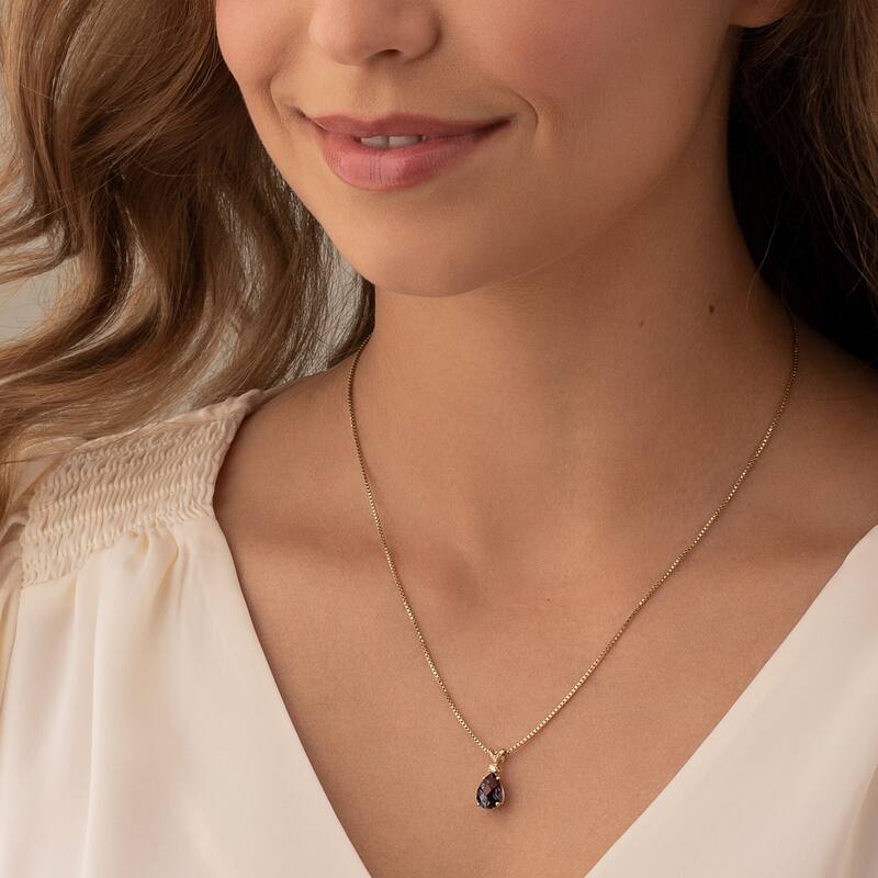 Oravo 14k Yellow Gold 2.50 ct Pear Shape Created Alexandrite Diamond Pendant