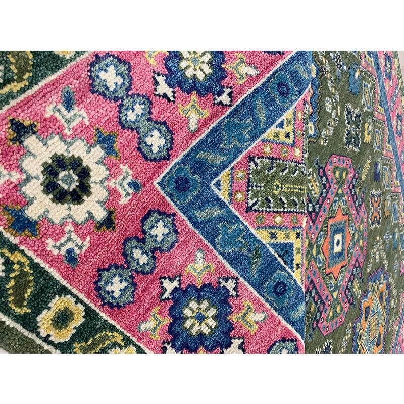 Hand-knotted Wool GREEN / LT.FUSHIA Traditional Classic Rug