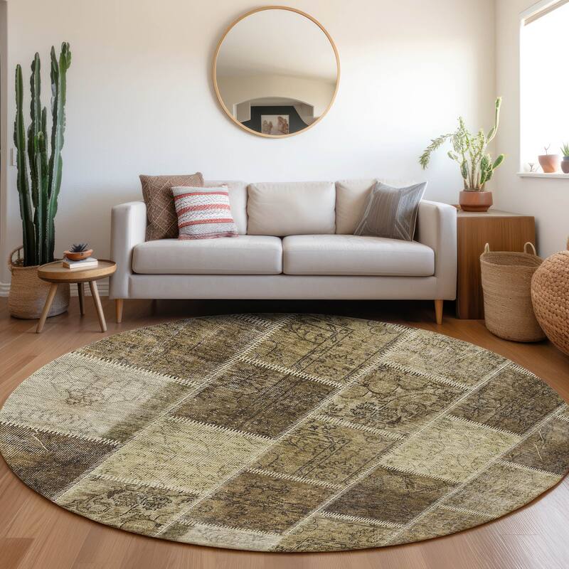 Machine Washable Indoor/ Outdoor Chantille Traditional Patchwork Rug