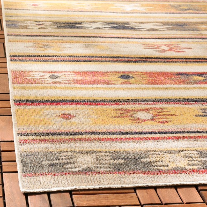 SAFAVIEH Montage Framhild Indoor/ Outdoor Waterproof Patio Backyard Rug