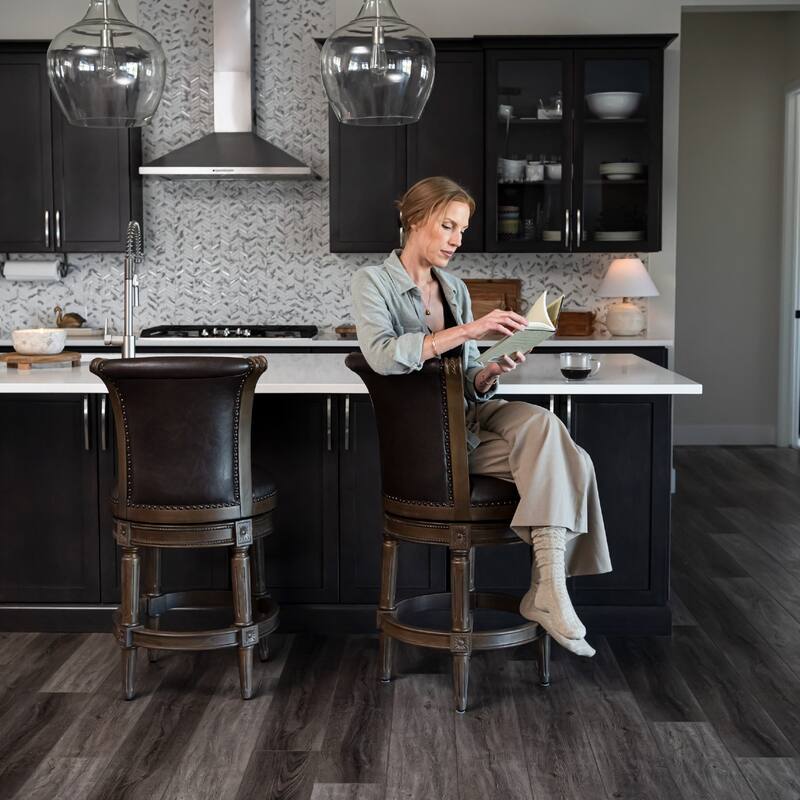Maven Lane Pullman Swivel Kitchen Dining Stool