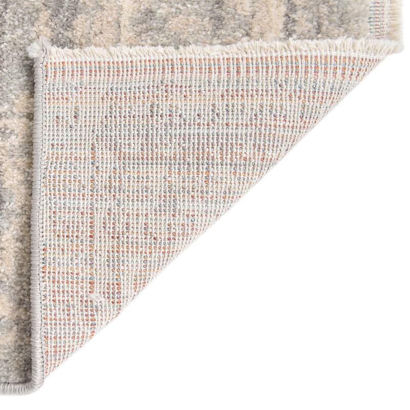Traditional Nixa Collection Area Rug