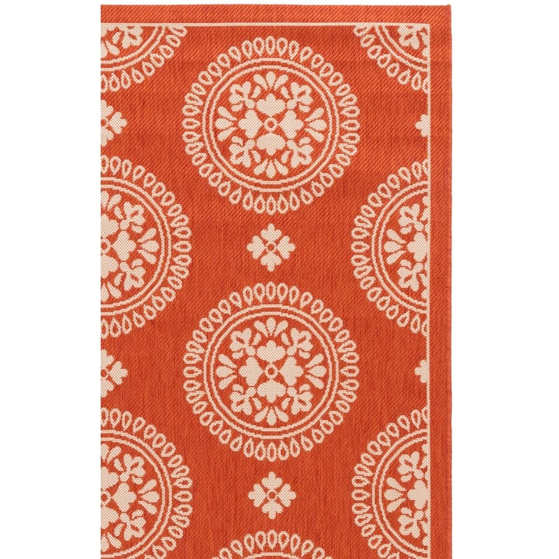 SAFAVIEH Courtyard Lyndy Rug