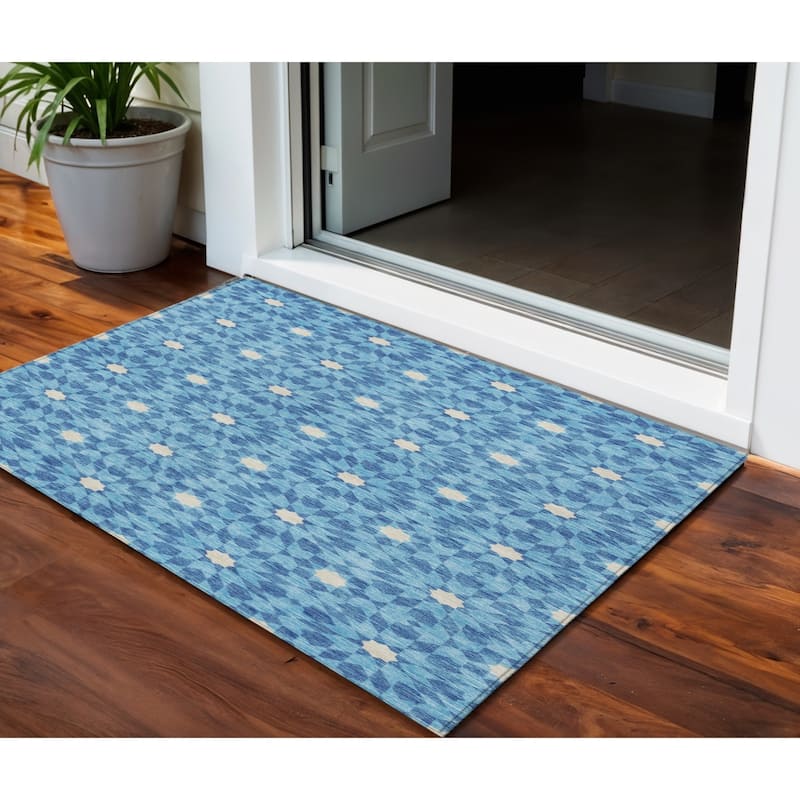 HomeRoots Floral Medallion Transitional Rectangle Outdoor Rug - 3' x 5'