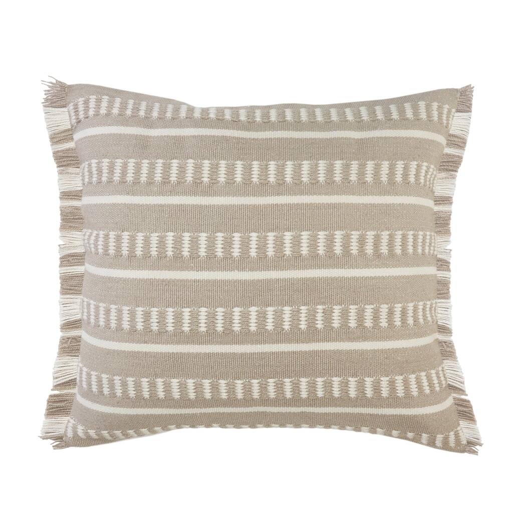 HomeRoots 24" X 24" Tan Zippered Coastal Indoor Outdoor Throw Pillow - 24" x 24"