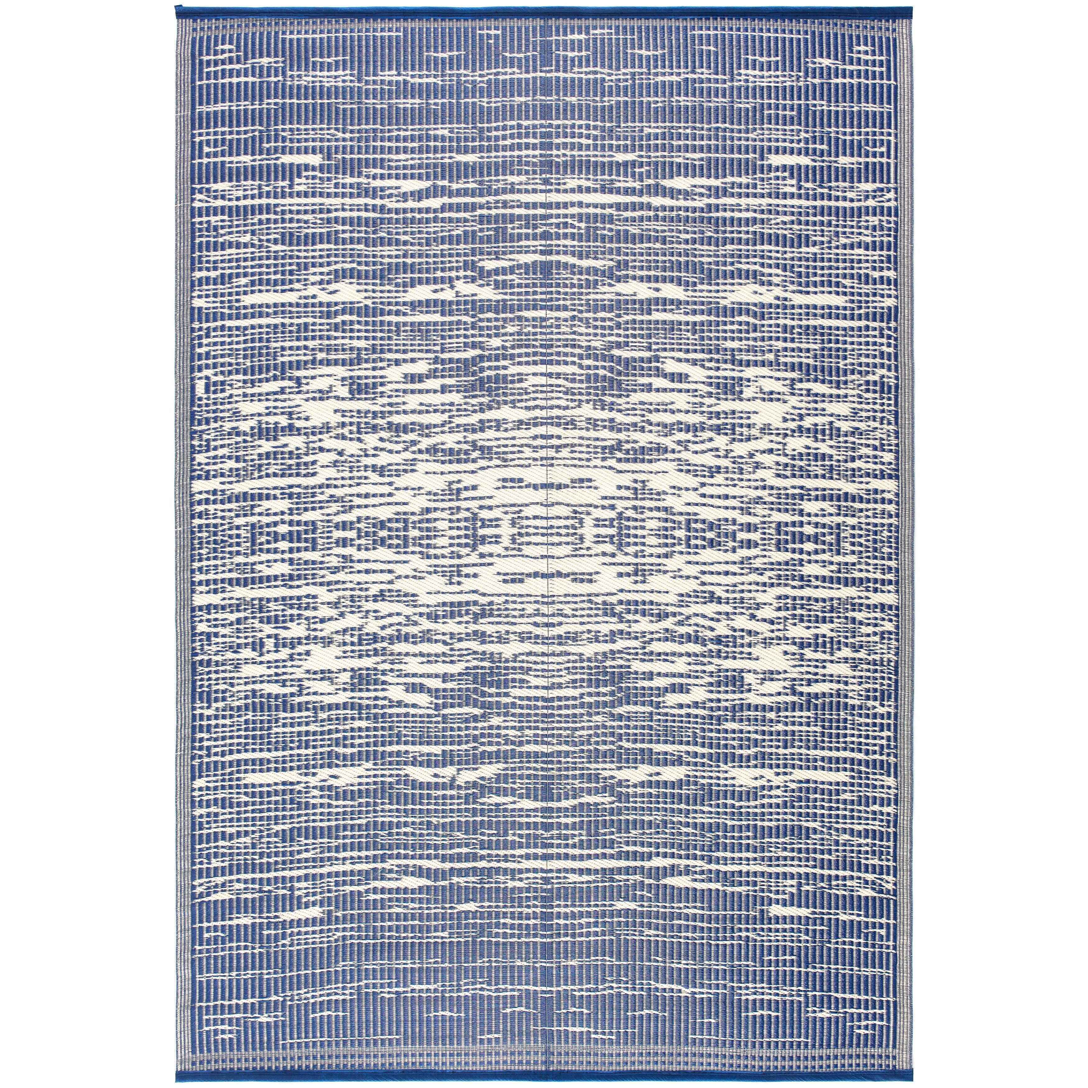 Outsunny Reversible Outdoor RV Rug, Patio Floor Mat, Plastic Straw Rug for  Backyard, Deck, Picnic, Beach, Camping - Bed Bath & Beyond - 35400104