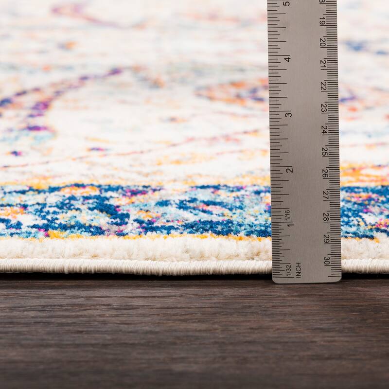 Livabliss Spyglass Vintage Medallion Indoor Area Rug