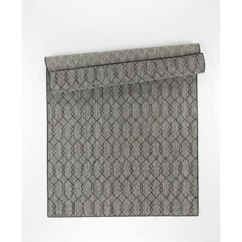 Larissa Collection Trellis Gray Indoor/Outdoor Area Rug
