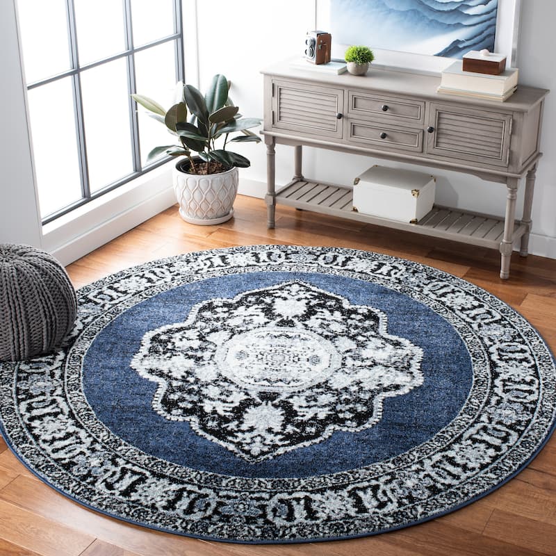 SAFAVIEH Vintage Hamadan Ismay Oriental Distressed Rug - 3' Round - Blue/Grey