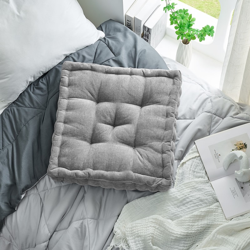 Rainha® - Classic Tufted Cushion