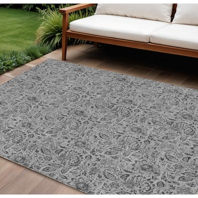 HomeRoots Floral Transitional Rectangle Outdoor Rug