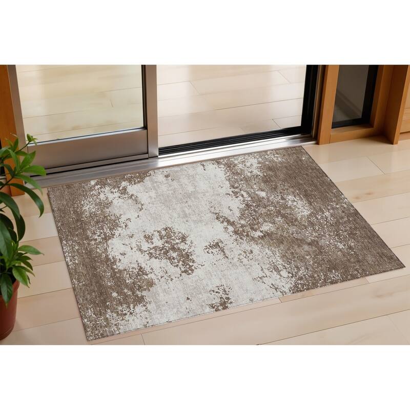 HomeRoots Abstract Transitional Rectangle Outdoor Rug - 3' x 5'