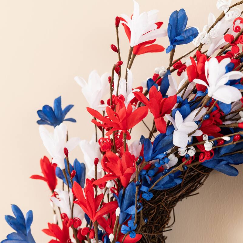 Glitzhome Patriotic/ Americana Red White Blue Floral Wreath or Stars Berry Garland
