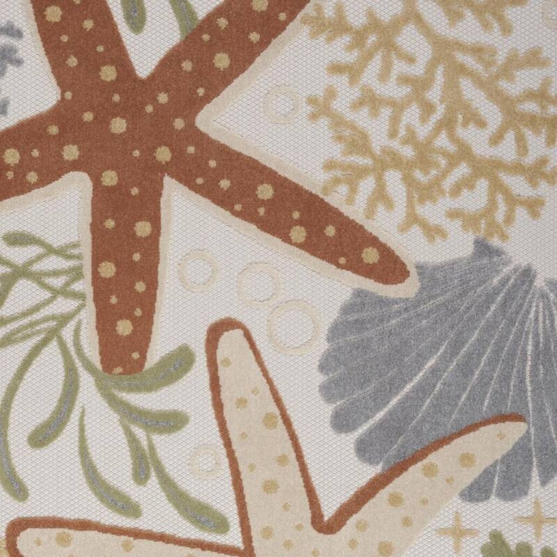 HomeRoots Contemporary Rectangle Outdoor Rug - 4' X 6'