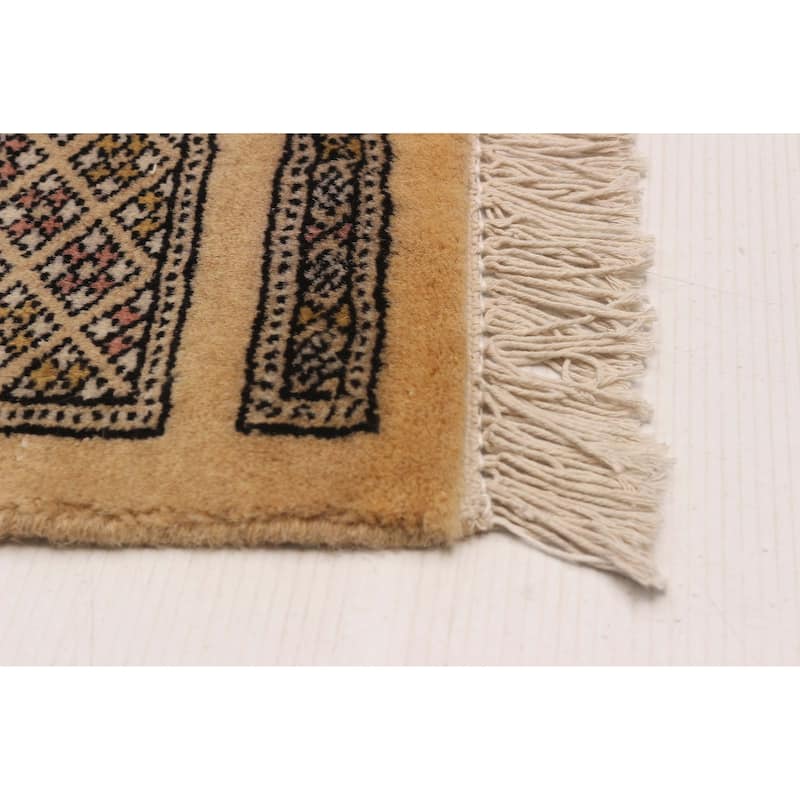 ECARPETGALLERY Hand-knotted Peshawar Bokhara Beige Wool Rug - 6'7 x 9'9