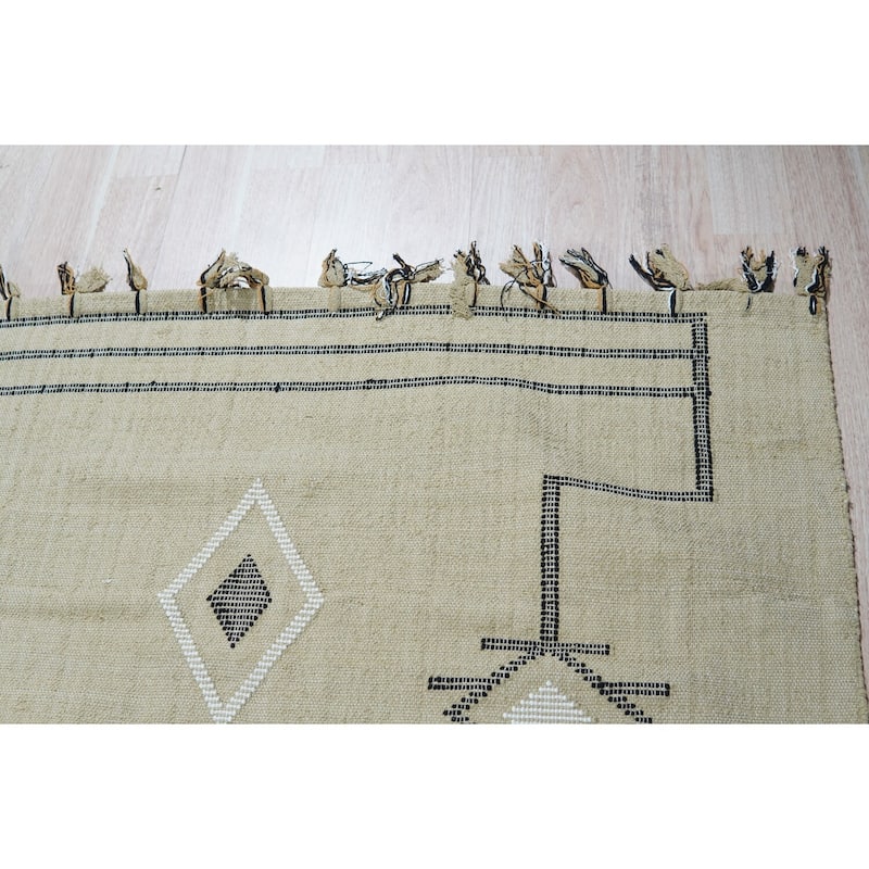 Beige Hand-Knotted Wool Flat Weave Rug, 4' x 6', plush stylish floor rug - L