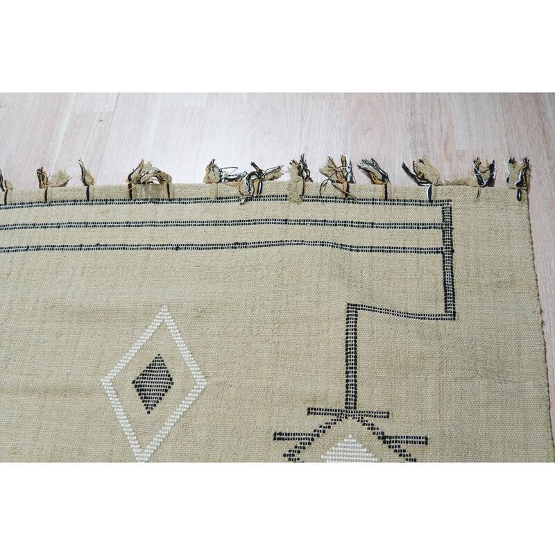 Beige Hand-Knotted Wool Flat Weave Rug, 5' x 8', soft cozy area accent - L