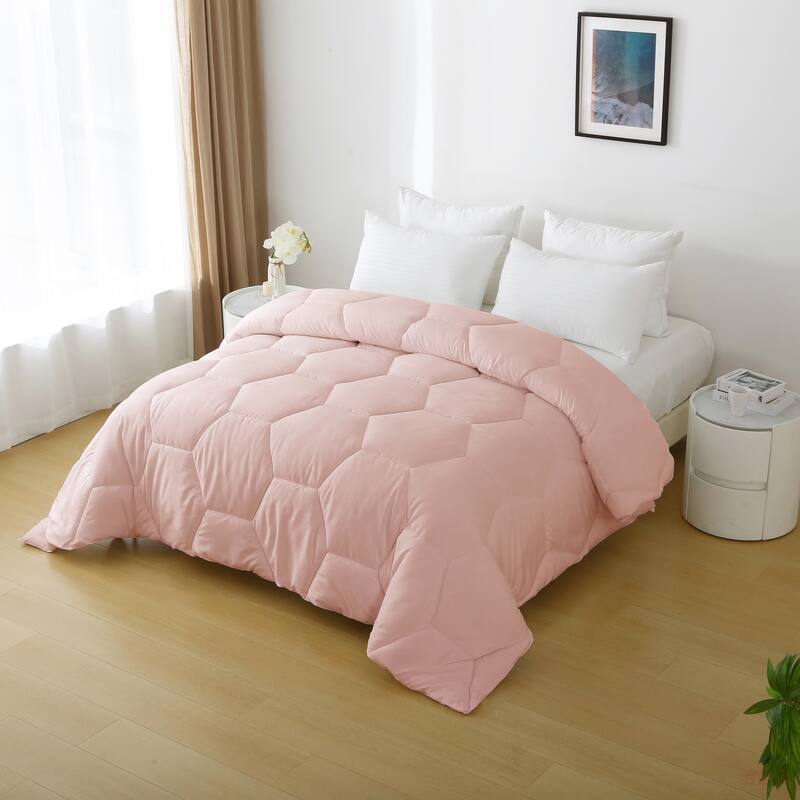 Better Style Home Oversized Microfiber Honeycomb Comforter Insert