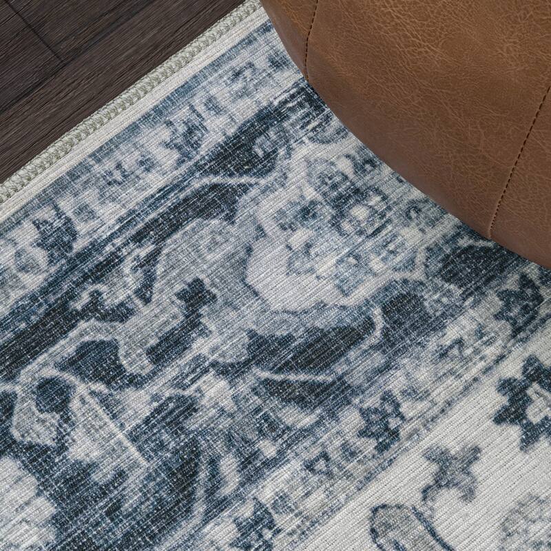 JONATHAN Y Maris Ornate Medallion Machine Washable Area Rug