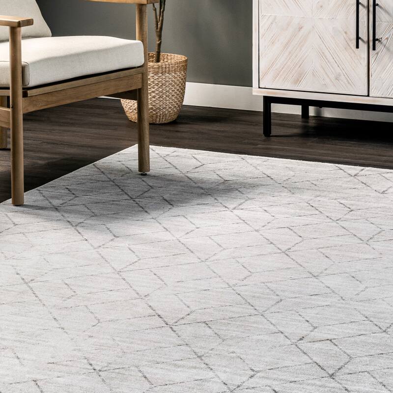 Nuloom Grier SplashGuard Diamond Machine Washable Area Rug