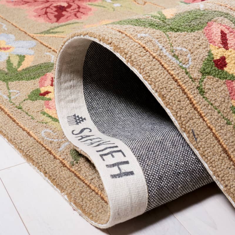 SAFAVIEH Handmade Chelsea Rubi French Country Floral Wool Rug
