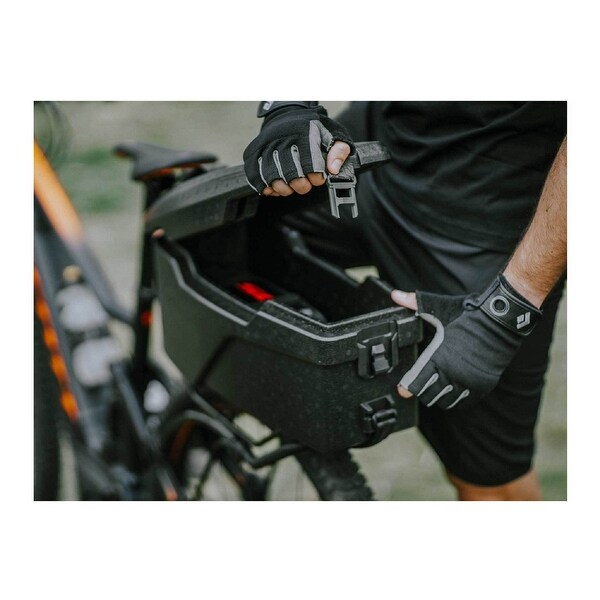 Tetrarack r1 store