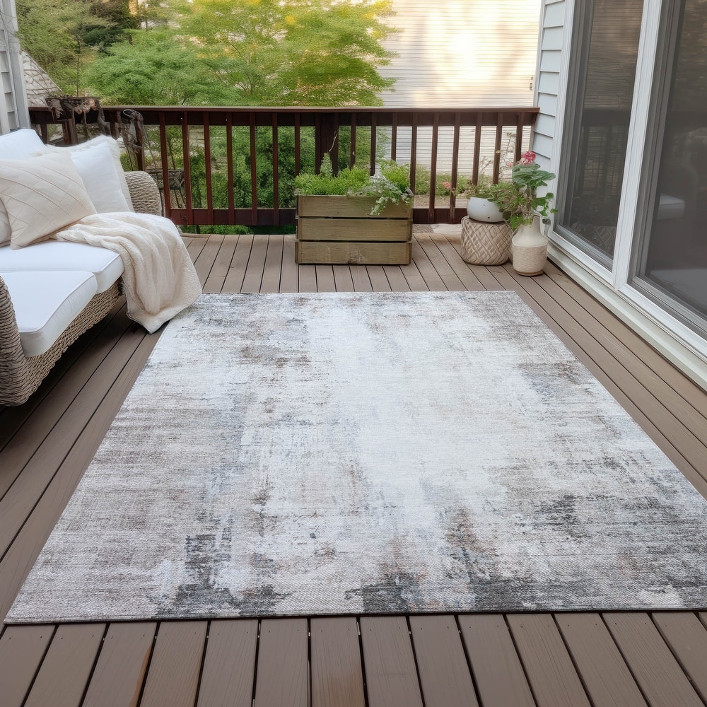 Machine Washable Indoor/Outdoor Abstract Solid Chantille Rug