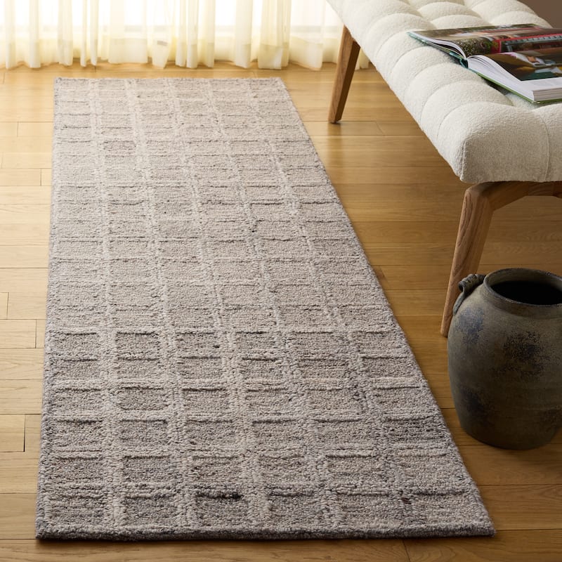 SAFAVIEH Handmade Pine Jaylin Wool Rug