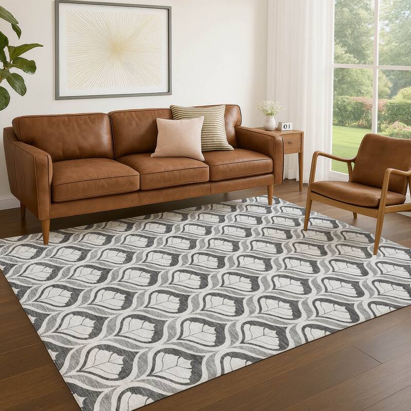 Machine Washable Indoor/ Outdoor Modern Trellis Chantille Rug