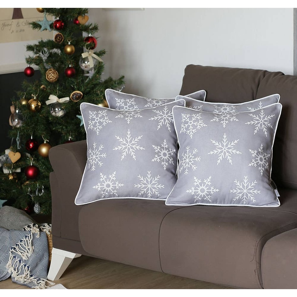 https://ak1.ostkcdn.com/images/products/is/images/direct/e1f8bd46f680e5ff0add62b1fe0c7c80c1900ea1/Christmas-Snowflakes-Throw-Pillow-Covers-%26-Insert-%28Set-of-4%29.jpg