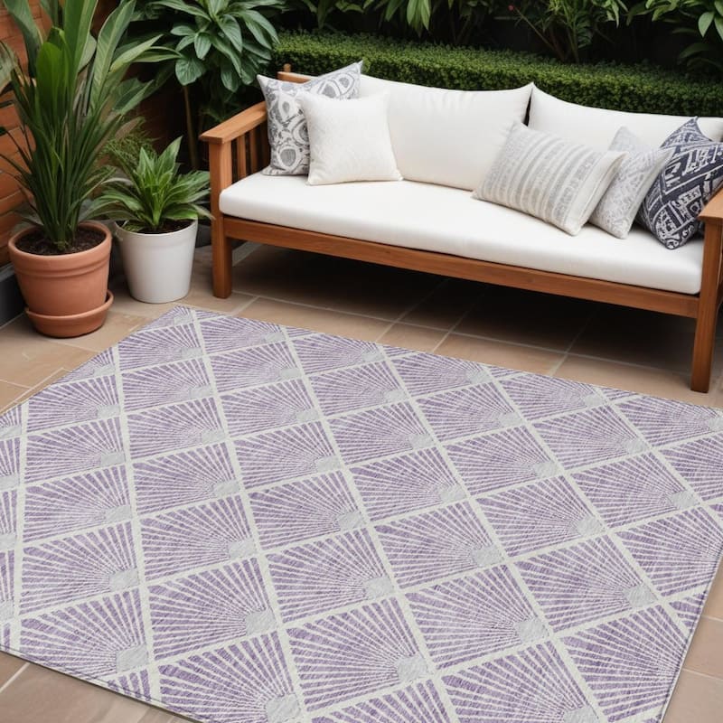 HomeRoots Geometric Transitional Rectangle Outdoor Rug - 9' X 12'