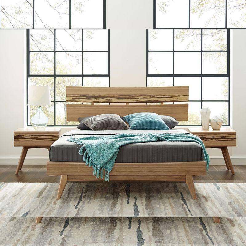 Sarah 3pc Queen Platform Bedroom Set in Golden - Golden - King - 3 Piece