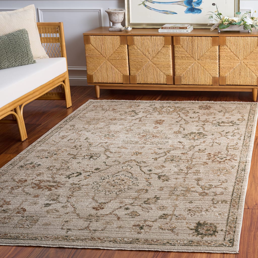SAFAVIEH Hazel Maibrit Traditional Oriental Rug