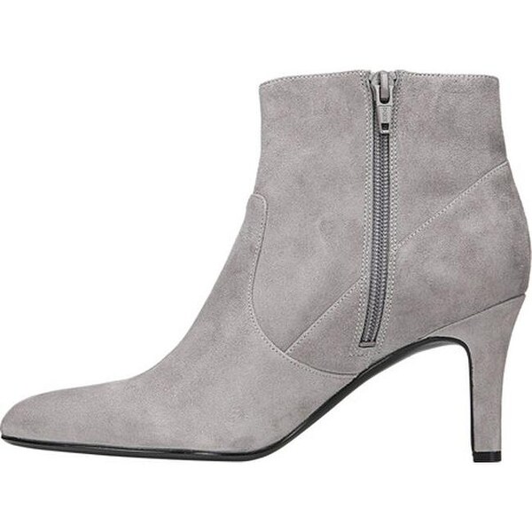 naturalizer nadine bootie
