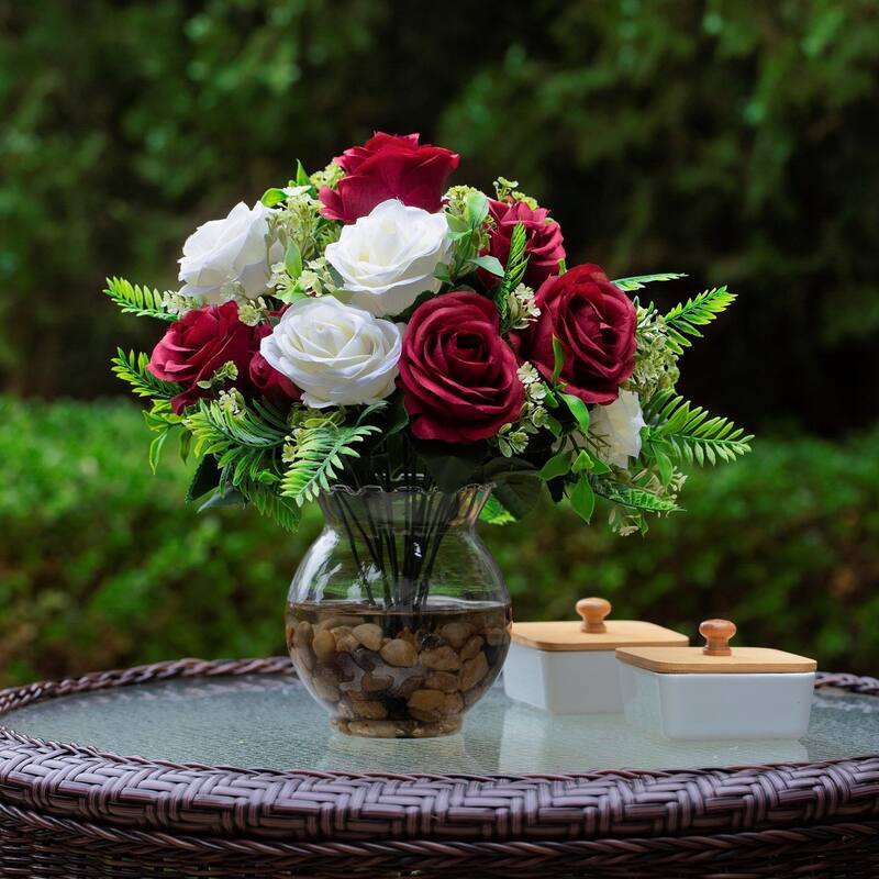18 Heads Silk Rose Flower in Clear Glass Vase With Faux Water and River Stone for Home Decor, Wedding Table