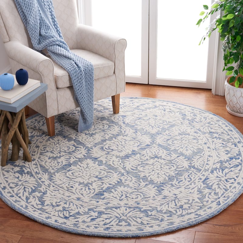 SAFAVIEH Handmade Metro Chiaffreda French Country Wool Rug - 6' Round - Blue/Ivory