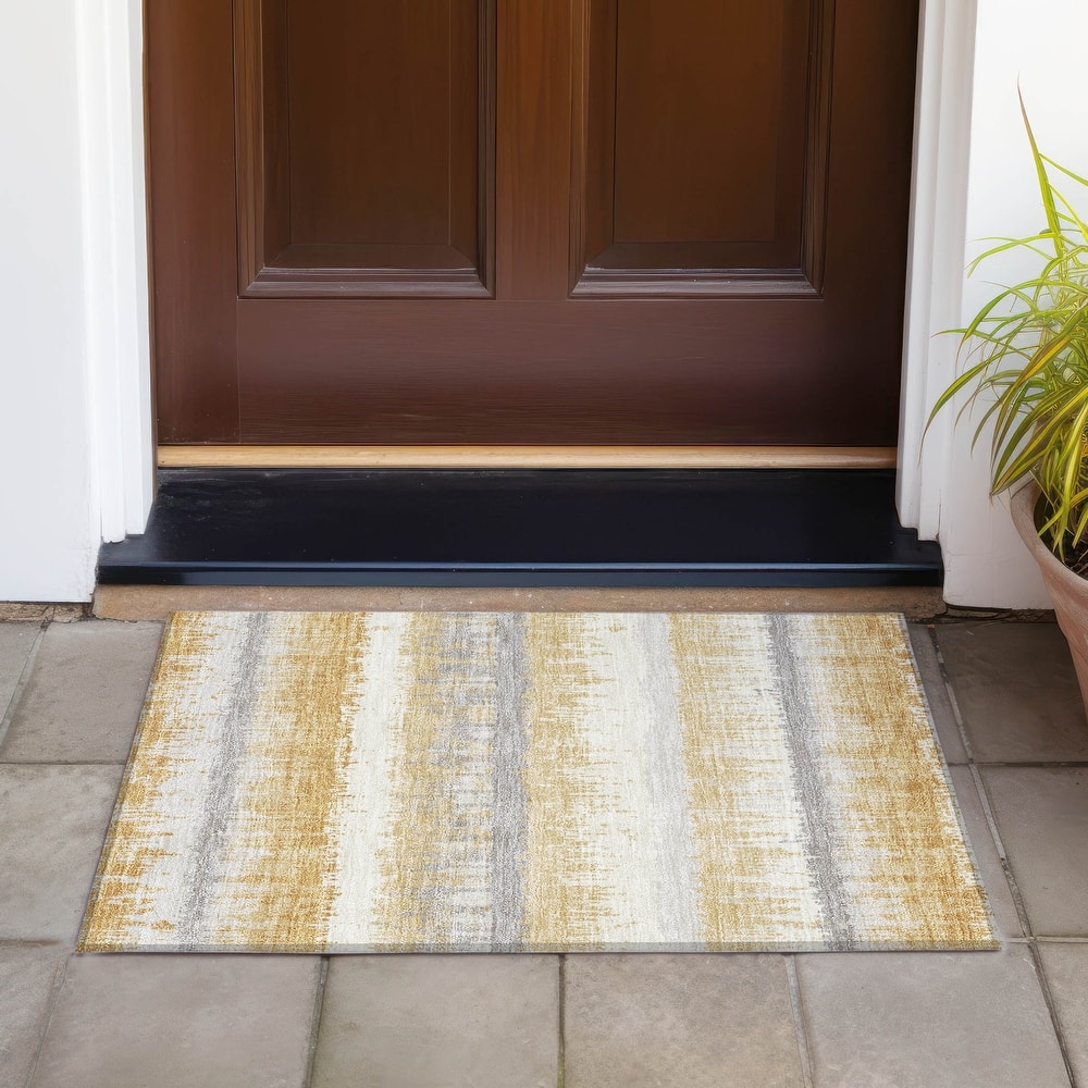 Machine Washable Indoor/ Outdoor Abstract Ombre Chantille Rug