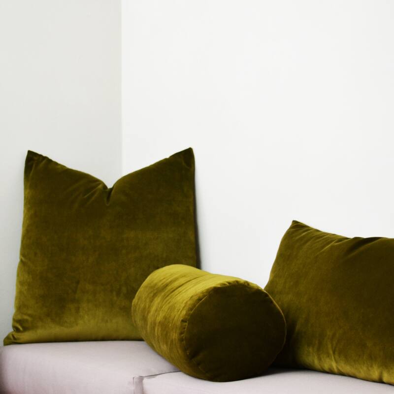 Jiti Premium Classic Olive Velvet Decorative Pillows