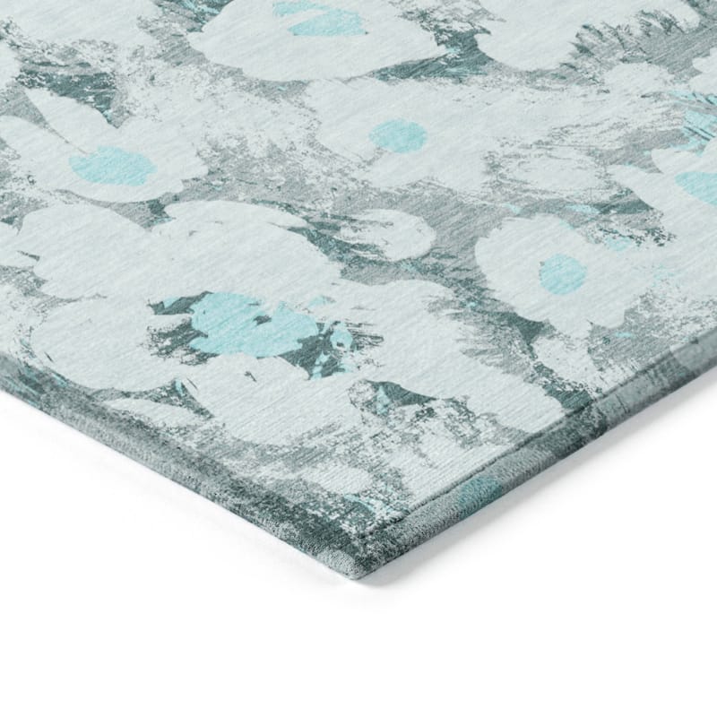 Machine Washable Indoor/ Outdoor Modern Daisy Chantille Rug