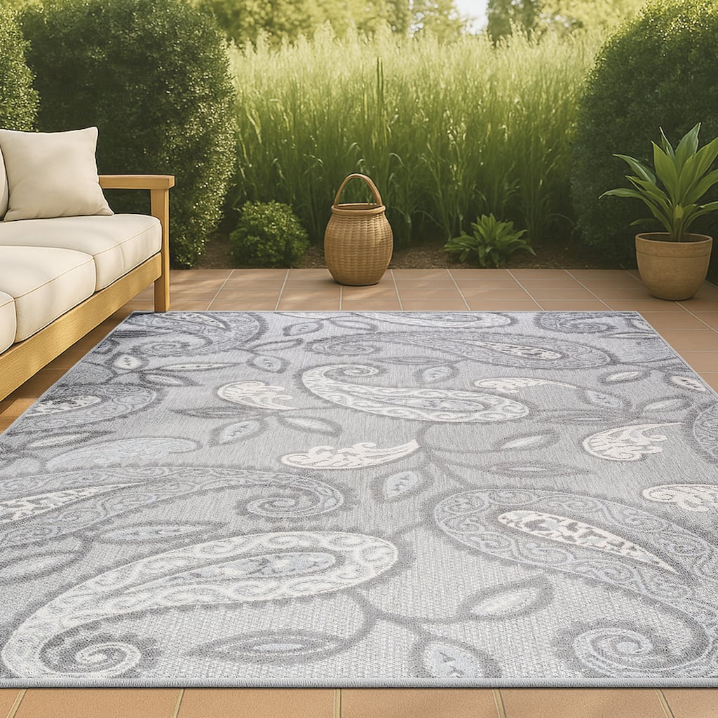 JONATHAN Y Gordes Paisley High-Low Indoor/Outdoor Area Rug