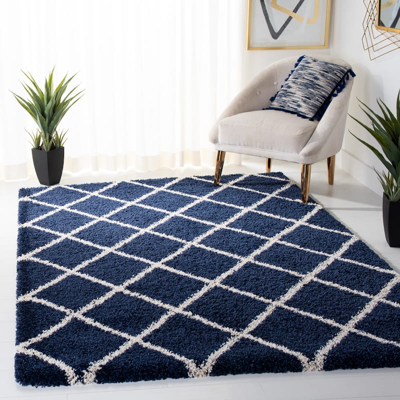 SAFAVIEH Hudson Shag Sherree Trellis 2-inch Thick Rug - 5'3" x 7'6" - Navy/Ivory