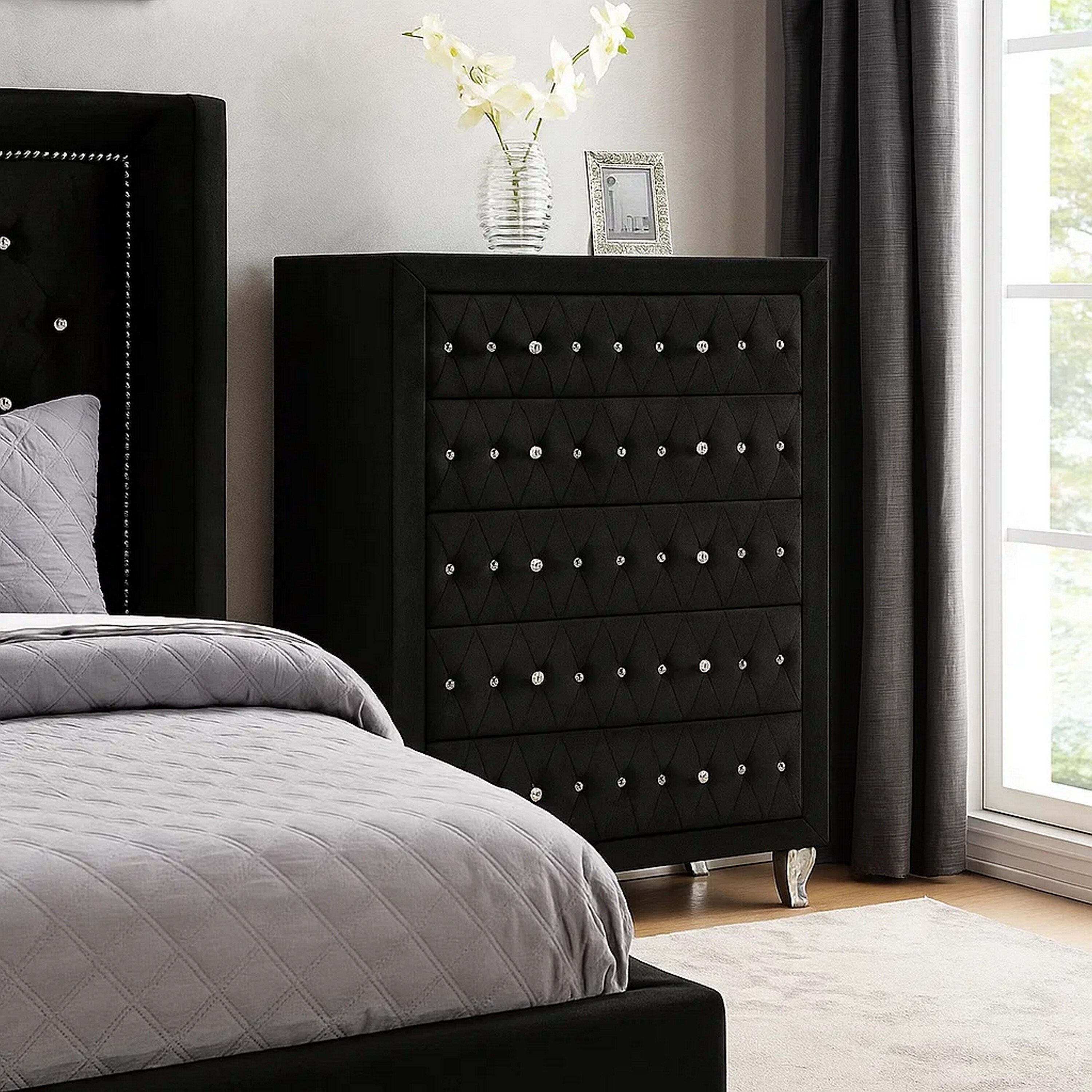 Rea Tall Dresser Chest, 5 Drawers With Crystal Knobs Benjara Color: Black