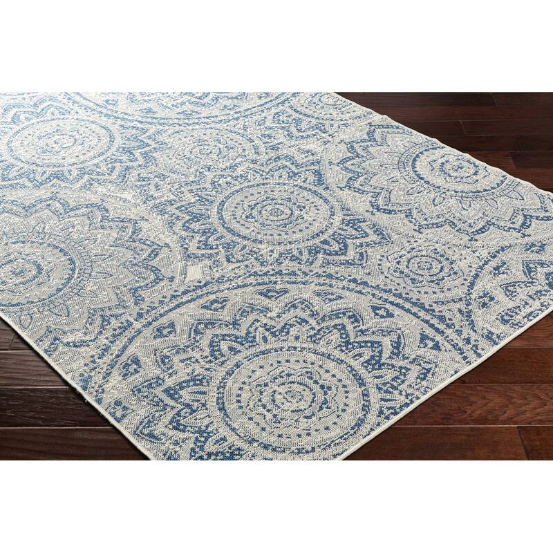 Livabliss Ravello Transitional Floral Indoor/ Outdoor Area Rug