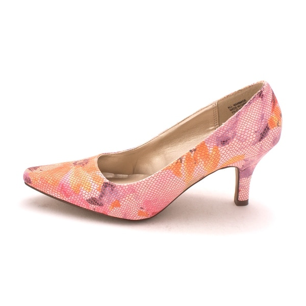 Karen Scott Womens CLANCY Pointed Toe Classic Pumps
