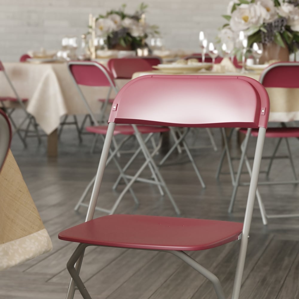 10 folding outlet chairs