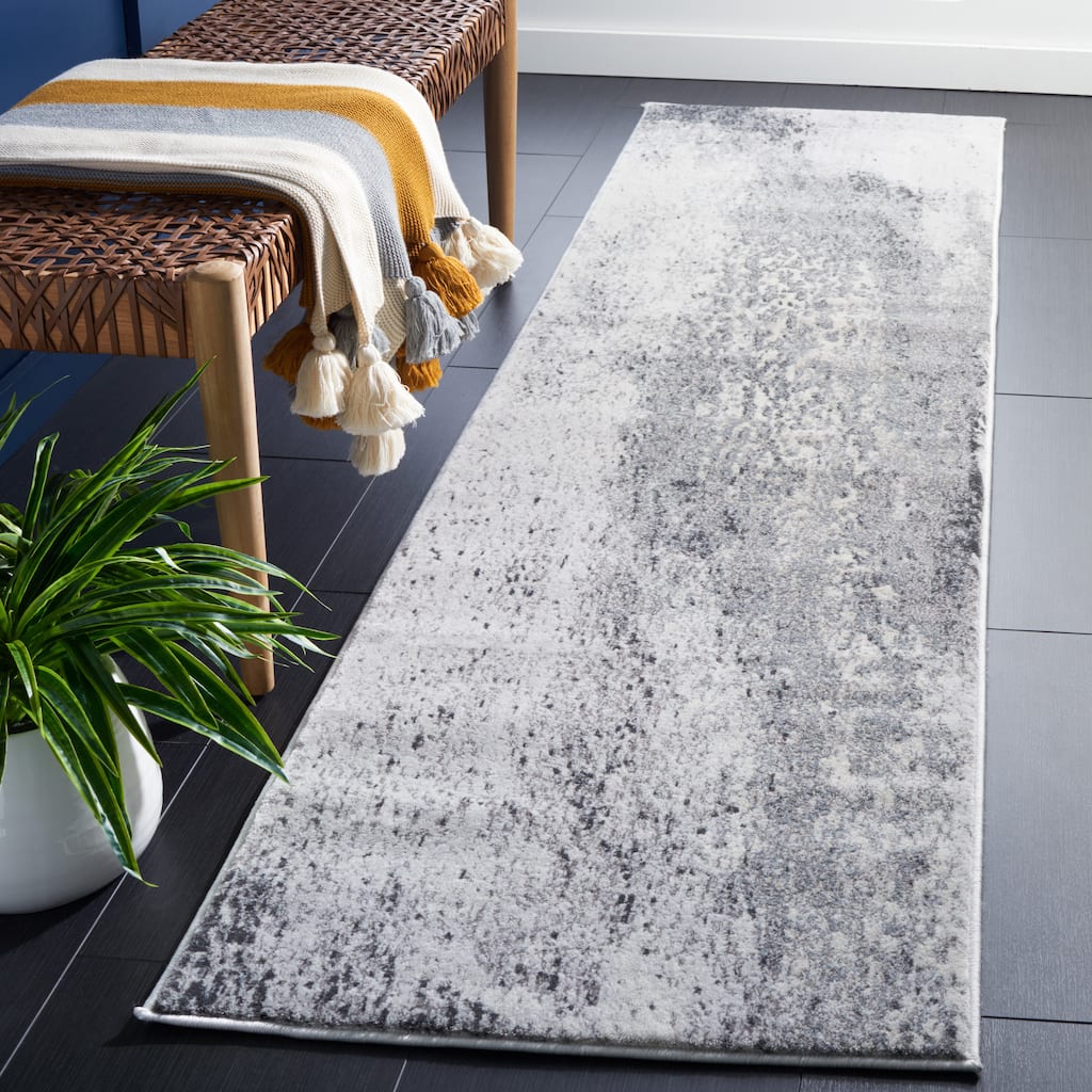 SAFAVIEH Carnegie Rumjanka Modern Abstract Rug
