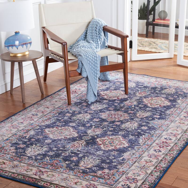 SAFAVIEH Tucson Machine Washable Slip Resistant Daisie Oriental Rug