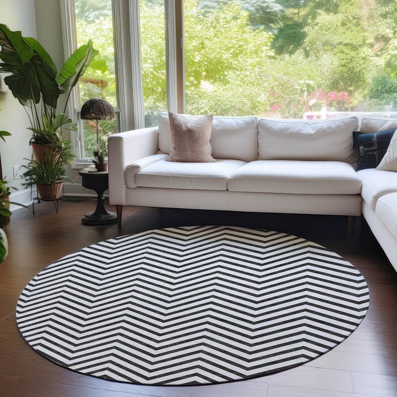 Machine Washable Indoor/ Outdoor Chantille Chevron Stripe Rug
